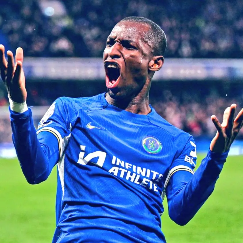 星空体育官方网站关于里程碑夜！切尔西调整名单；德国杯清晨刷纪录；信心回归；身体对抗强度拉满的信息