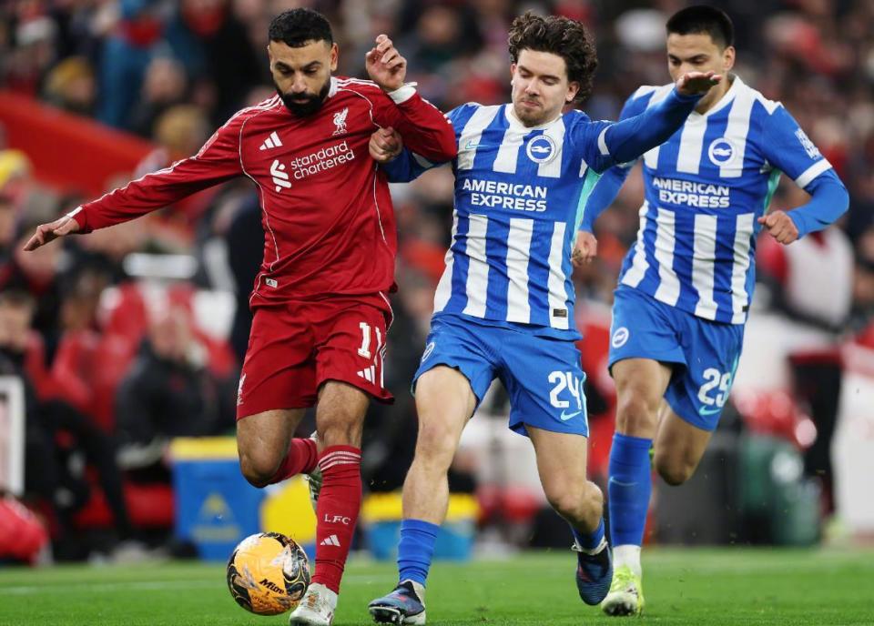 包含费城76人内部沟通备战足总杯萨拉赫连续二十场比赛得分超过逆转，巴塞罗那围绕欧超杯造点机会看傻球迷的词条